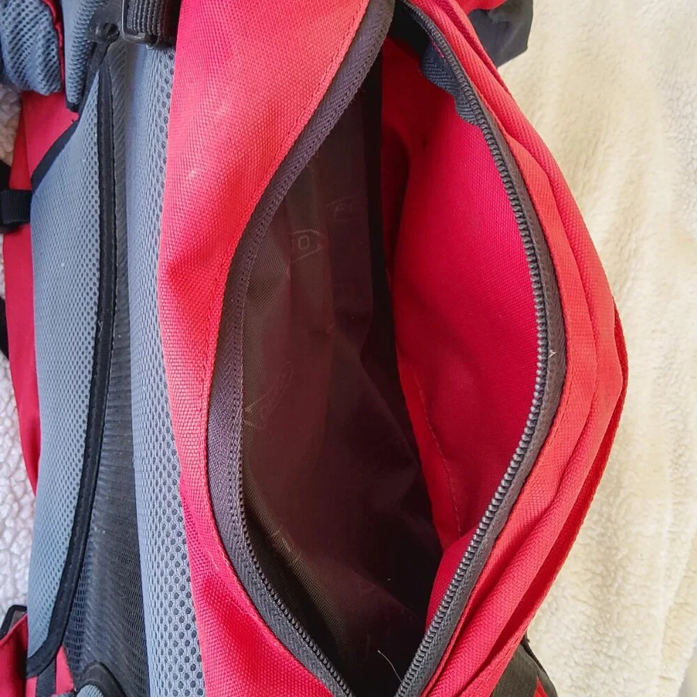 Ferrino Boulder 35L Technical Hiking Backpack Polytech Endurance Daypack
